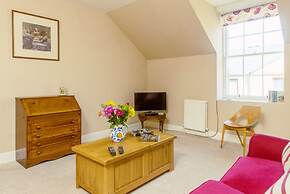 Pleasant 2-Storey City Apartment