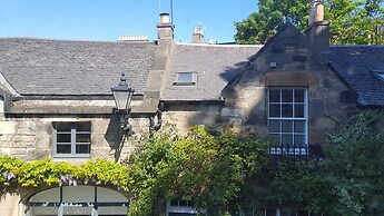 Central New Town Apartment