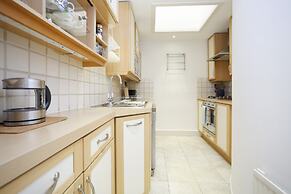 Central New Town Apartment