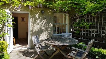 Central New Town Apartment