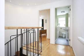 Central New Town Apartment
