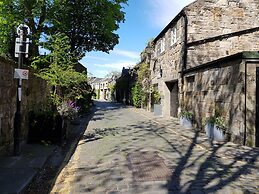 Central New Town Apartment