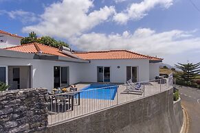 CalhetaScape by Our Madeira