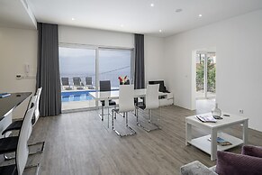 CalhetaScape by Our Madeira