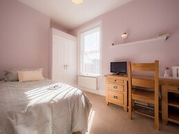 TLC Exmouth Bed and Breakfast