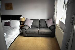 TLC Exmouth Bed and Breakfast