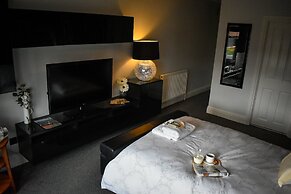 TLC Exmouth Bed and Breakfast
