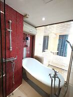 Bs Service Apartment Hotel