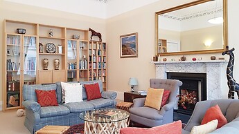 Luxury Central Old Town Suite Edinburgh