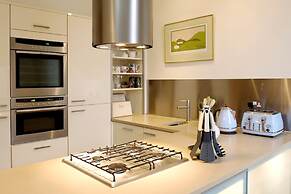 Luxury Central Old Town Suite Edinburgh