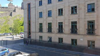 Luxury Central Old Town Suite Edinburgh
