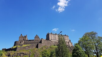 Luxury Central Old Town Suite Edinburgh