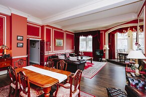 Gorgeous Royal Mile Mansion Apartment