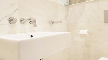 Grand Edinburgh Castlehill Apartment