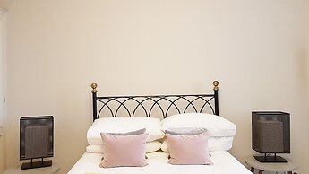 Grand Edinburgh Castlehill Apartment