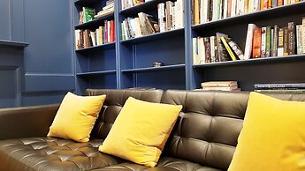 Grand Edinburgh Castlehill Apartment