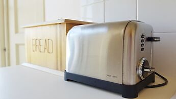 Classy Historic Edinburgh Apartment