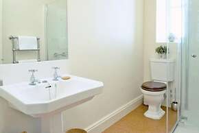 Classy Historic Edinburgh Apartment