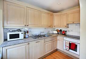 Wonderful Central Edinburgh Apartment