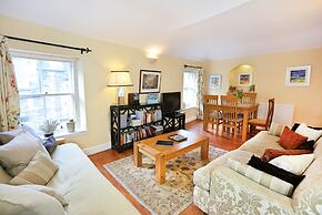 Wonderful Central Edinburgh Apartment