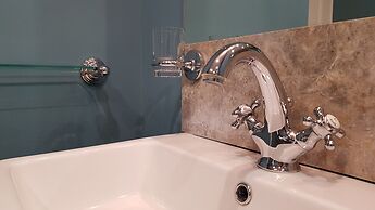 Authentic Central 3-Bedroom Apartment