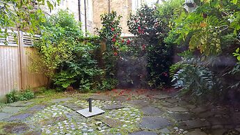 Authentic Central 3-Bedroom Apartment