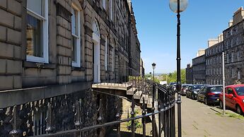 Authentic Central 3-Bedroom Apartment