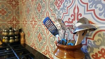 Authentic Central 3-Bedroom Apartment