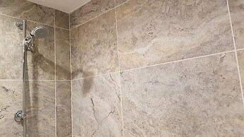 Authentic Central 3-Bedroom Apartment