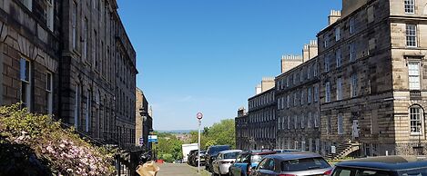 Authentic Central 3-Bedroom Apartment