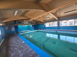 Camelot Court Motel