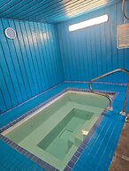 Camelot Court Motel