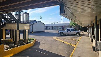 Camelot Court Motel