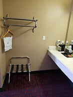 Scottish Inn & Suites