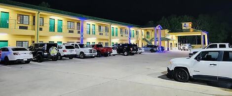Scottish Inn & Suites