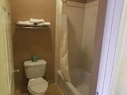 Scottish Inn & Suites