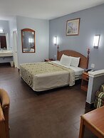 Scottish Inn & Suites