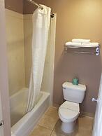 Scottish Inn & Suites