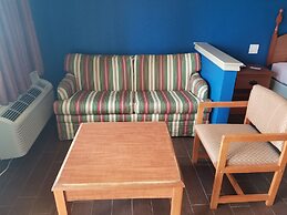 Scottish Inn & Suites