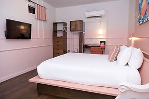 The Russell Nashville