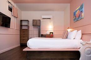 The Russell Nashville