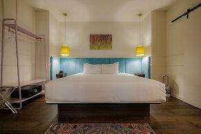 The Russell Nashville