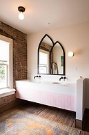 The Russell Nashville