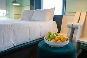 The Russell Nashville