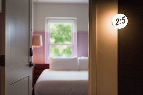 The Russell Nashville