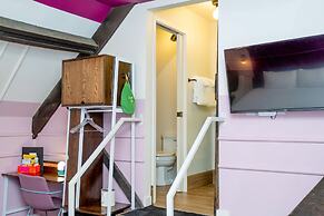 The Russell Nashville