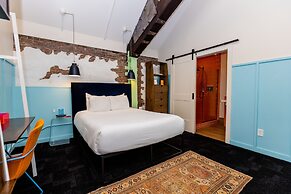 The Russell Nashville