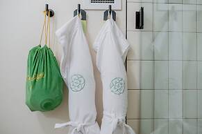 The Russell Nashville