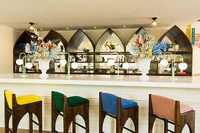 The Russell Nashville