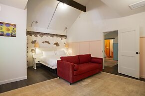 The Russell Nashville